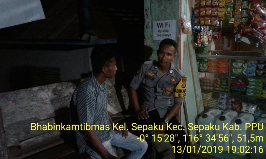 Jelang Pemilu 2019 yang aman dan damai,Bhabinkamtibmas Polsek Sepaku ajak masyarakat mensukseskannya IMG 20190115 WA0009