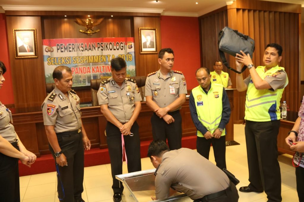 Sespimen T.A. 2019 : 26 Orang Perwira Polda Kaltim Mengikuti Tes Psikologi WhatsApp Image 2019 01 28 at 09.16.59