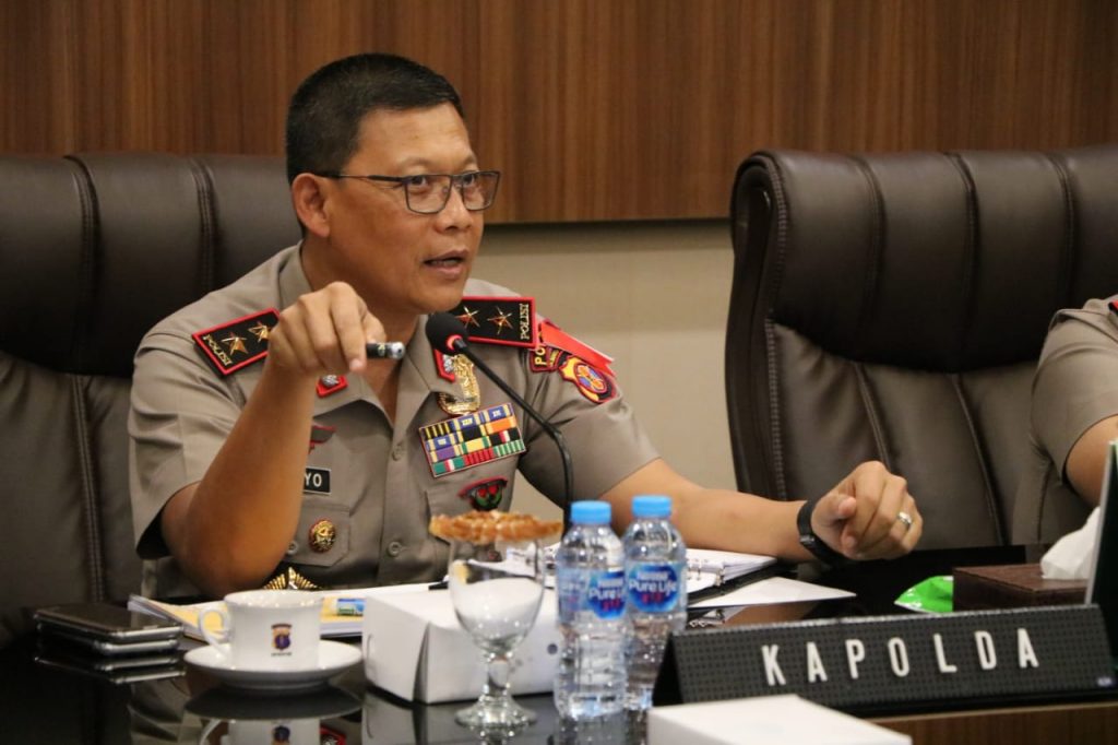 Pimpin Rapat Anev, Kapolda Kaltim Targetkan 50 Ribu Orang Ikut Acara Gerakan Millennial Road Safety Festival WhatsApp Image 2019 02 19 at 13.34.34
