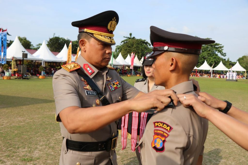 Kapolda Kaltim Lantik 305 Bintara Polri Perbatasan SPN Polda Kaltim WhatsApp Image 2019 03 04 at 10.10.00