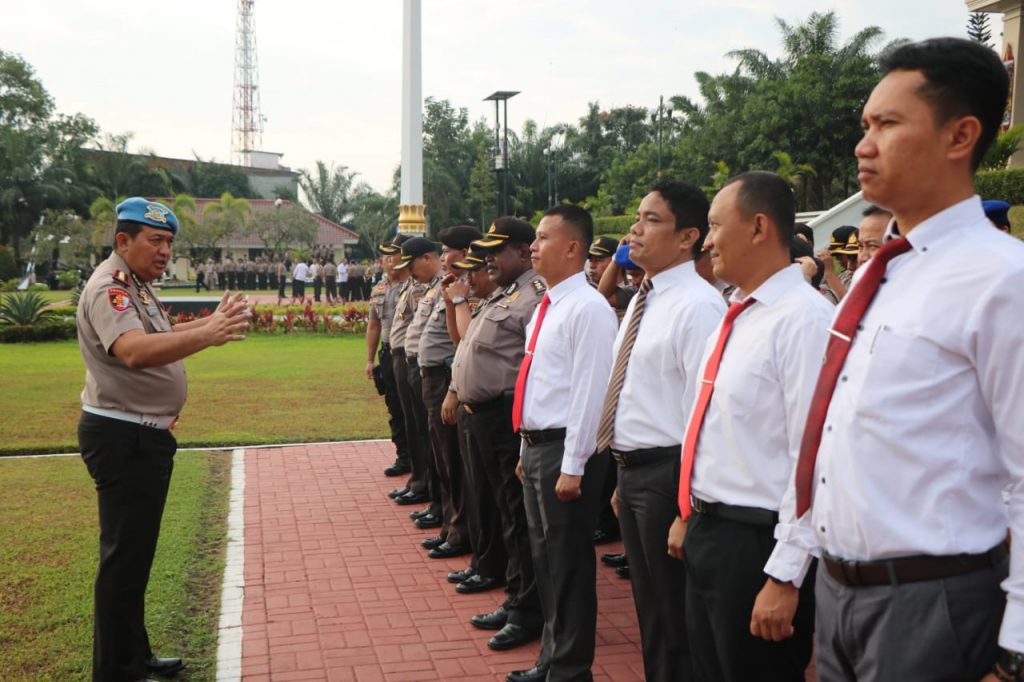 Bid Propam Polda Kaltim Gelar Pemeriksaan Kelengkapan dan Sikap Tampang Personil WhatsApp Image 2019 03 11 at 07.26.12