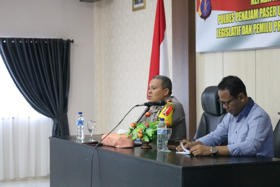 KEPOLISAN DAN SELURUH KOMPONEN MASYARAKAT BERSAMA BERTANGGUNG JAWAB UNTUK MENJAGA STABILITAS PEMILU 2019 SEJUK DAN DAMAI WhatsApp Image 2019 03 11 at 08.08.34
