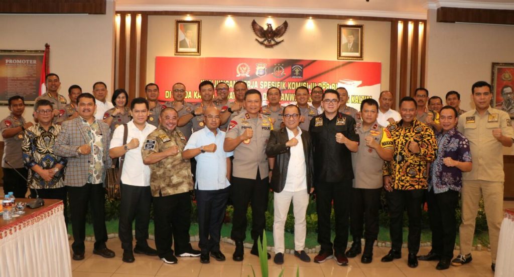 Pantau Kesiapan Dalam Pemilu 2019, Polda Kaltim Terima Kunjungan Kerja Komisi III DPR RI WhatsApp Image 2019 03 25 at 15.47.02