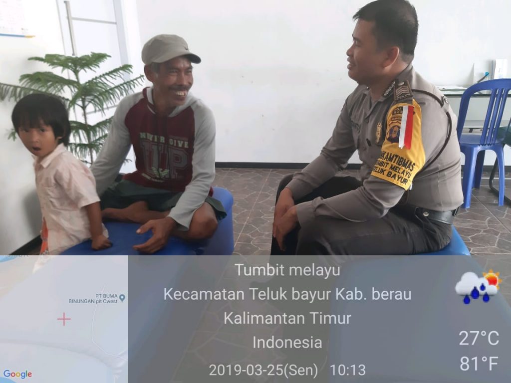 Anggota Polsek Teluk Bayur Ajak Pemuda Kampung Tumbit Melayu Jauhi Narkoba zz