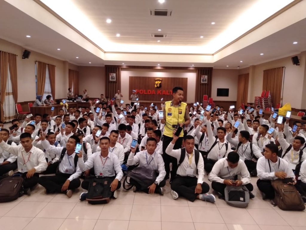 Wujudkan Seleksi Bersih, Biro SDM Polda Kaltim Gencar Sosialisasikan Aplikasi WBS WhatsApp Image 2019 04 15 at 12.14.09
