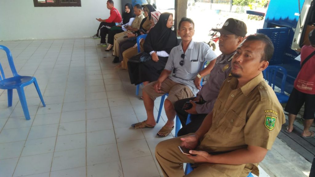 Anggota Polsek Teluk Bayur Ajak Warga Kelurahan Jauhi Narkoba zz