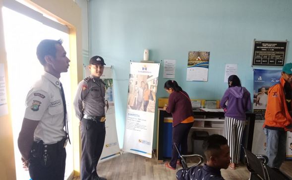 Antisipasi Tindak Kriminal, Personel Sabhara Polres Kubar Himbau Nasabah Di Bank 2
