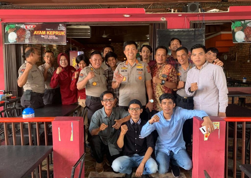 Polda Kaltim Perkuat Sinergi dengan Forum Media Sosial Kaltim IMG 20190627 200526