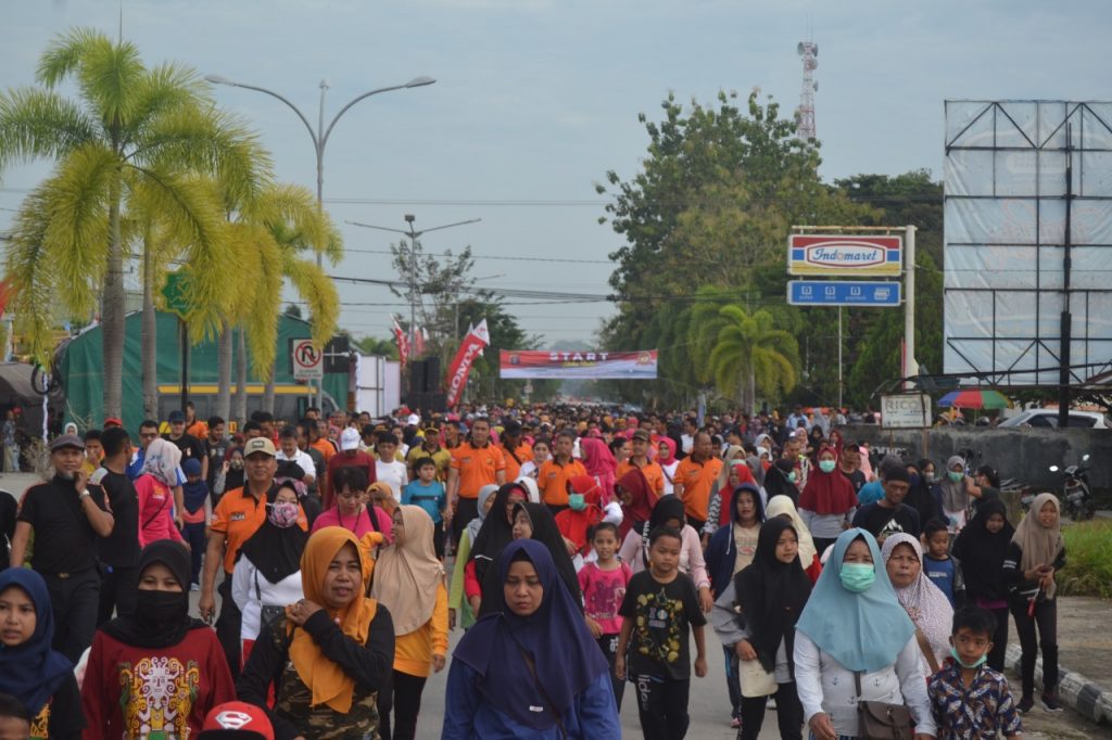 Peringati Hari Bhayangkara ke-73, Ribuan Warga Ikuti Jalan Santai Bersama Polres Paser WhatsApp Image 2019 06 30 at 14.50.15