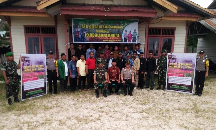 Polsek Kembang Janggut Gelar Apel Kesiap Siagaan Penanggulangan Karhutla KARHUTLA POLRES KUKAR