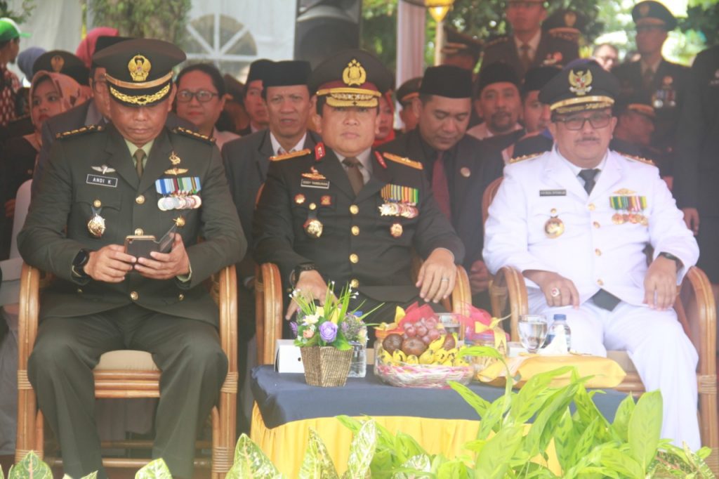 Hadiri Upacara HUT RI Ke 74, Inilah Pesan Wakapolda Kaltim WhatsApp Image 2019 08 17 at 12.46.47