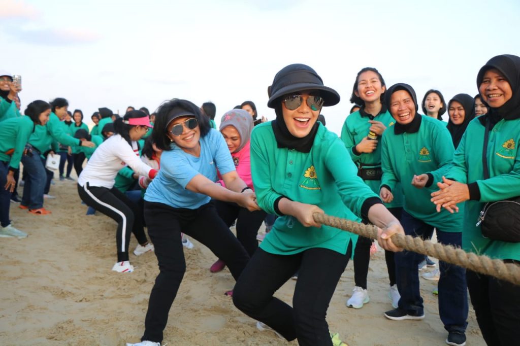 Meriahkan HUT Polwan Ke-71, Polwan Polda Kaltim Ikuti Gathering Bersama Ibu Asuh WhatsApp Image 2019 09 10 at 19.26.05