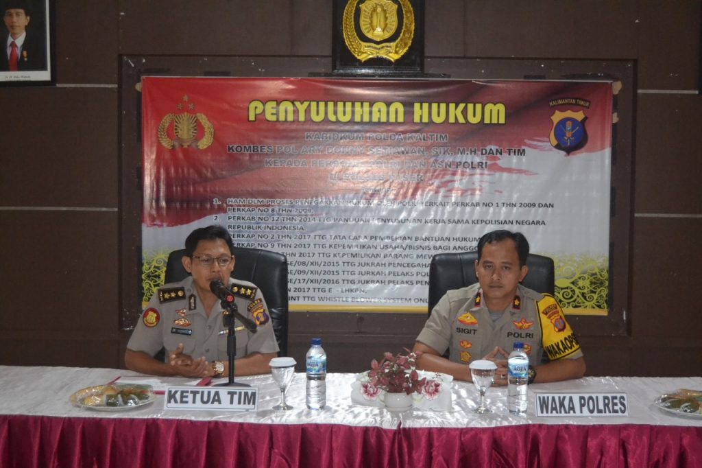 Polres Paser Ikuti Sosialisasi dan Penyuluhan Hukum oleh Tim Bidkum Polda Kaltim WhatsApp Image 2019 10 10 at 11.09.44