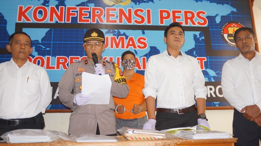 Korupsi Dana BOS, Sat Reskrim Polres Kubar Amankan 1 Tersangka WhatsApp Image 2019 10 15 at 13.17.33