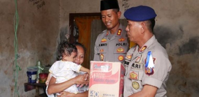 Jumat Berbagi, Polres Bontang Berikan Bantuan Sembako 1 3