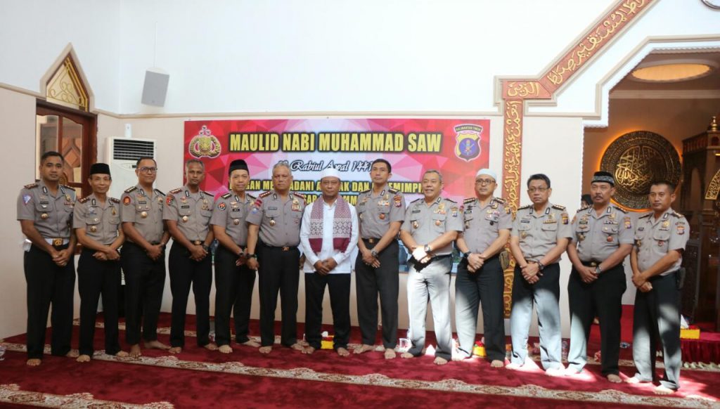 Polda Kaltim Gelar Peringatan Maulid Nabi Muhammad SAW 1441 H WhatsApp Image 2019 11 13 at 08.16.38