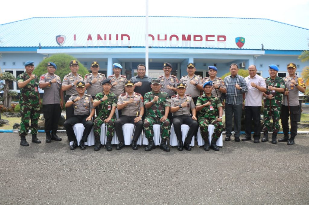 Jalin Silahturahmi, Kapolda Kaltim Kunjungi Lanud Dhomber Balikpapan WhatsApp Image 2019 11 28 at 11.49.17 AM