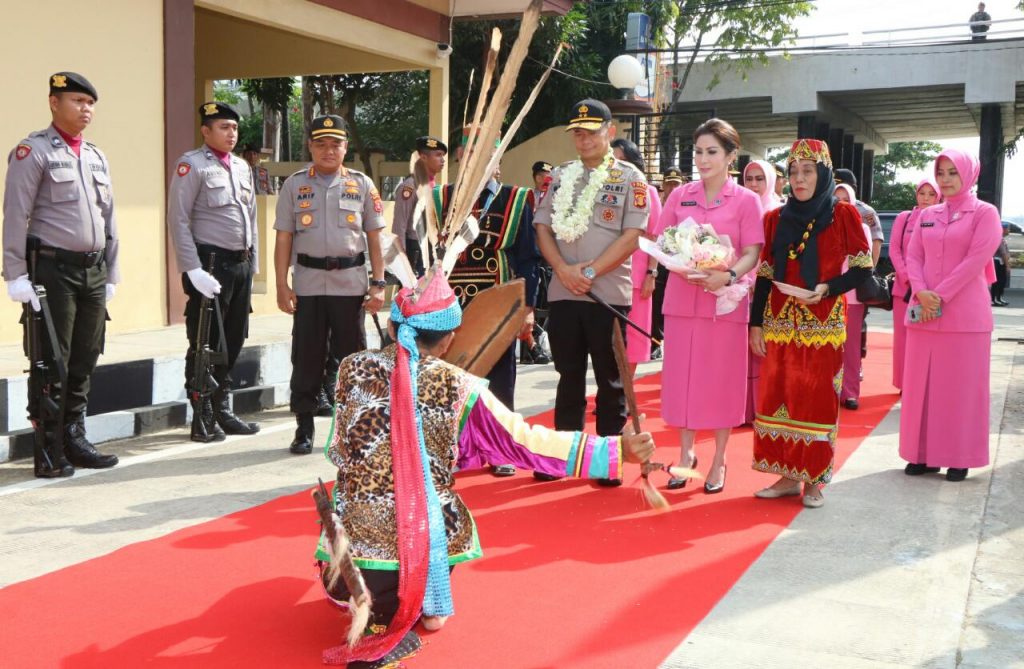 Kapolda Kaltim Laksanakan Kunjungan ke Polresta Samarinda WhatsApp Image 2019 12 05 at 19.12.27