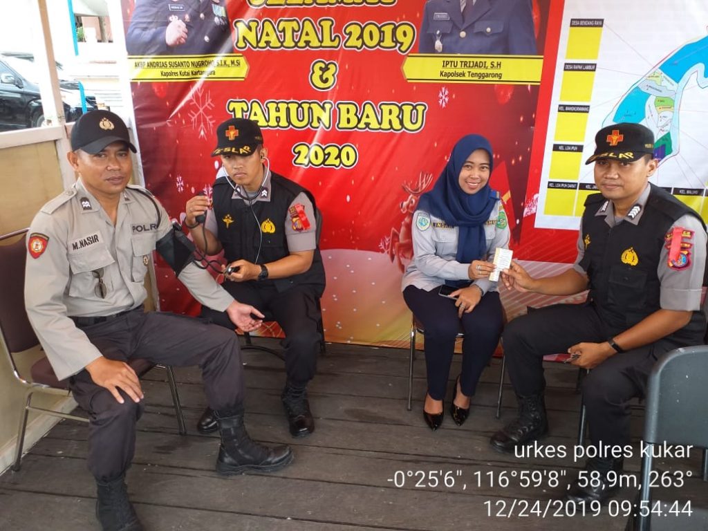Jaga Kesehatan Selama Ops Lilin Mahakam 2019, Polres Kukar Cek Kesehatan Personil WhatsApp Image 2019 12 24 at 15.22.55