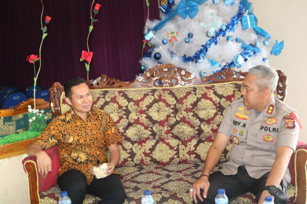 Erat Tali Silahturahmi Jelang Perayaan Natal Dan Tahun Baru, Kapolres Tatap Muka Dengan Tokoh Agama WhatsApp Image 2019 12 24 at 15.45.29