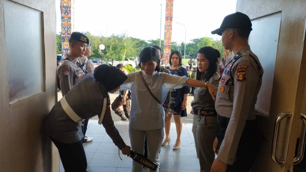Amankan Natal Bersama, Polres Kubar Siaagakan Mobil Penjinak Bom WhatsApp Image 2019 12 31 at 11.16.42 AM