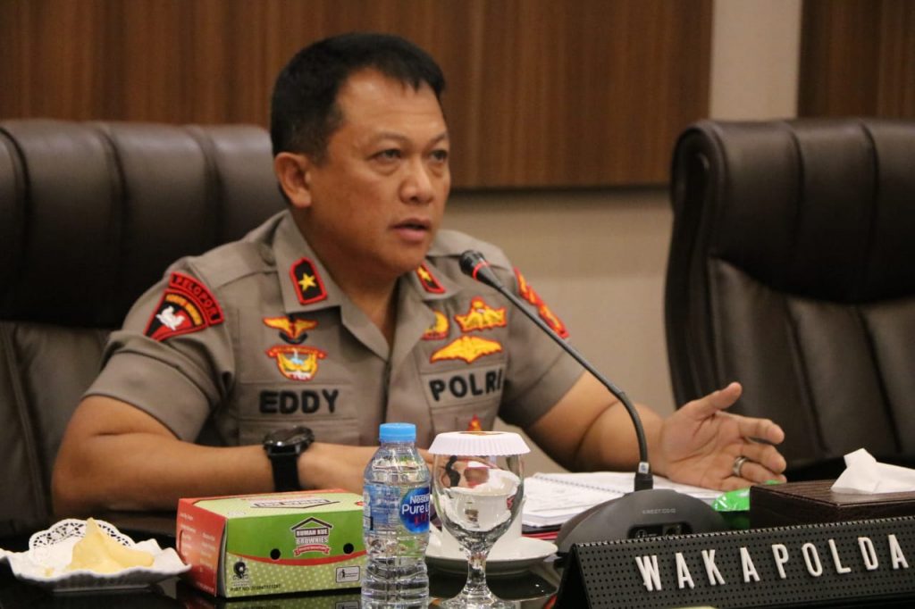 Bahas Penanganan Bencana Alam, Polda Kaltim Ikuti Vicon Dengan Kabaharkam Polri WhatsApp Image 2020 01 06 at 12.06.17