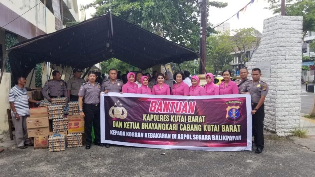Bhayangkari Polres Kubar Berikan Bantuan di Asrama Polisi Segara WhatsApp Image 2020 01 13 at 20.37.12