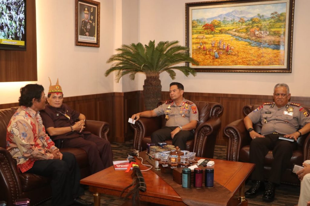 Kapolda Kaltim Erat Tali Silaturahmi Dengan DPP APINDO dan KOPPAD Borneo Kaltim WhatsApp Image 2020 01 27 at 09.59.17