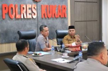 Polres Kukar Gelar Rapat Koordinasi Kesiapan Baksos Operasi Katarak 2 3