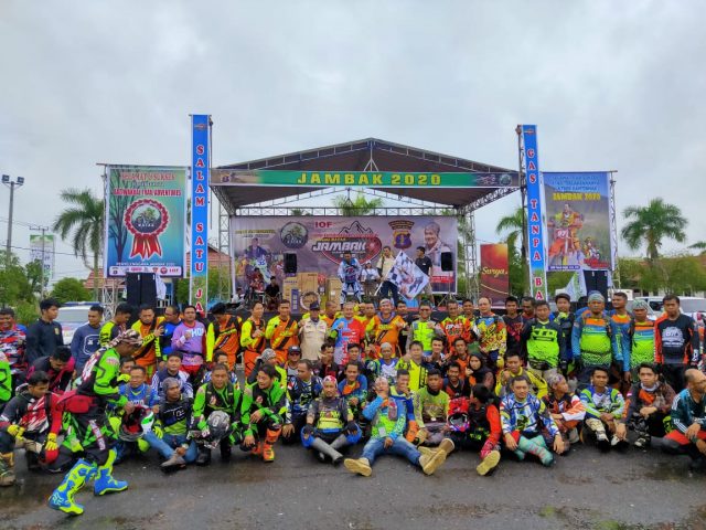 Wujudkan Kamtibmas yang Aman, Polres Berau Gelar Latihan Bersama dan Bakti Sosial 8 1