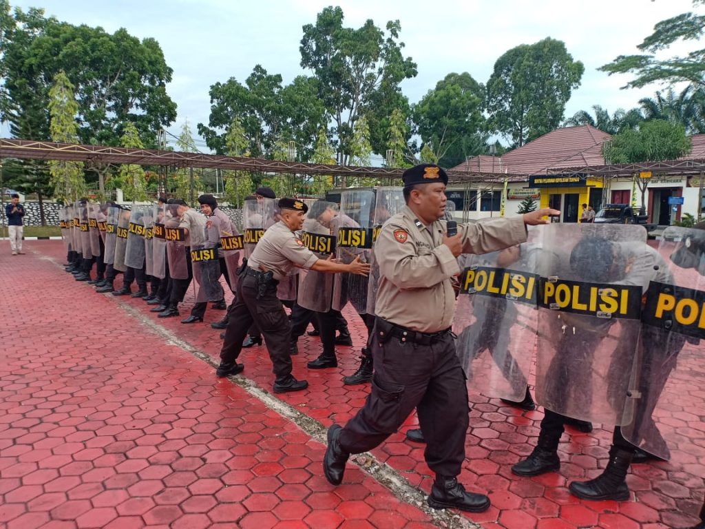Jelang Pilkada 2020, Polres Kutai Timur Gelar Latihan Kemampuan Teknis 1 WhatsApp Image 2020 02 04 at 12.29.13 1