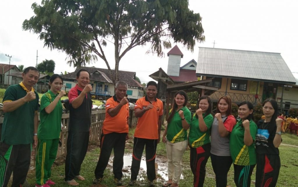 Polisi Sahabat Anak, Personel Polsek Long Hubung Kunjungi SD 003 Datah Bilang 1 WhatsApp Image 2020 02 21 at 12.21.32