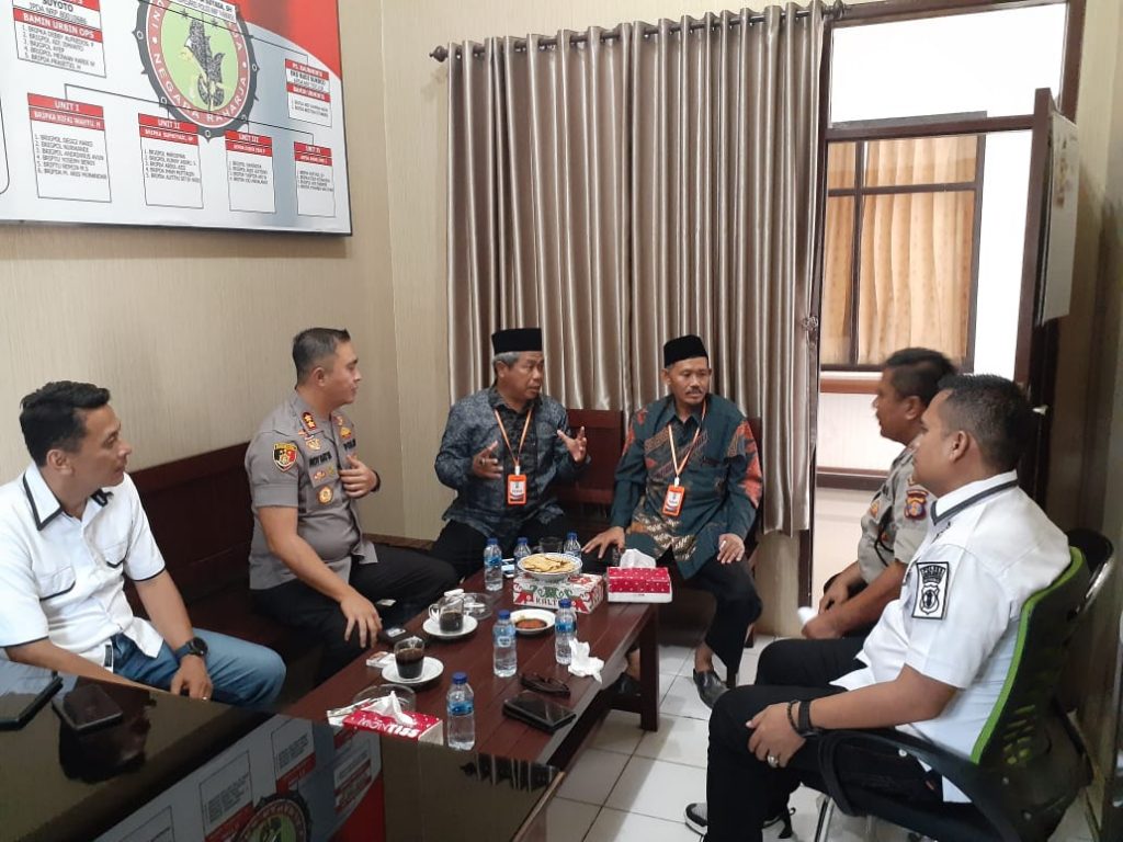Ciptakan Pilkada 2020 Damai, Kapolres Kubar Silaturahmi Dengan Ketua NU dan MUI 1 WhatsApp Image 2020 02 27 at 10.01.37