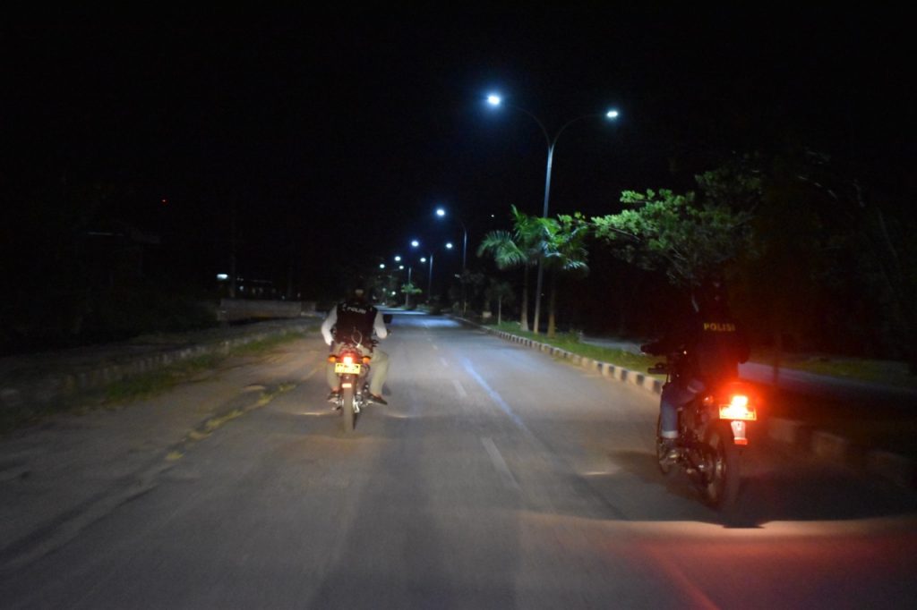 Tekan Tindak Kejahatan, Polres Kutim Tingkatkan Patroli Malam WhatsApp Image 2020 02 29 at 07.48.49