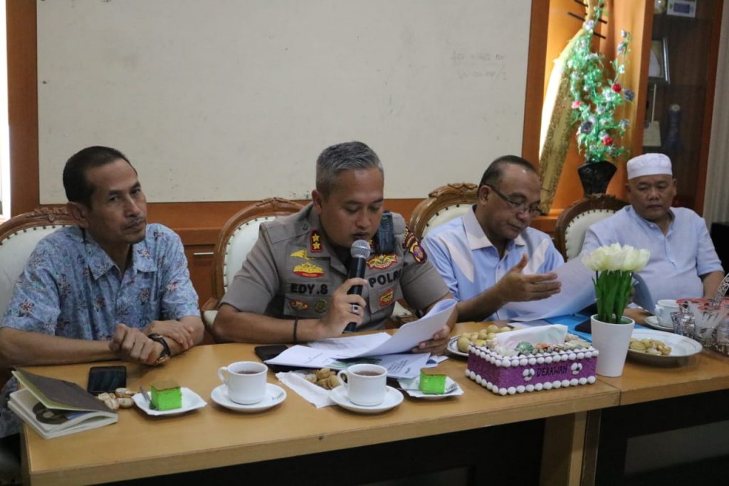 Kapolres Berau Gelar Pertemuan Sampaikan Hasil Kajian Permasalahan Sungai Dari IPB 15 1