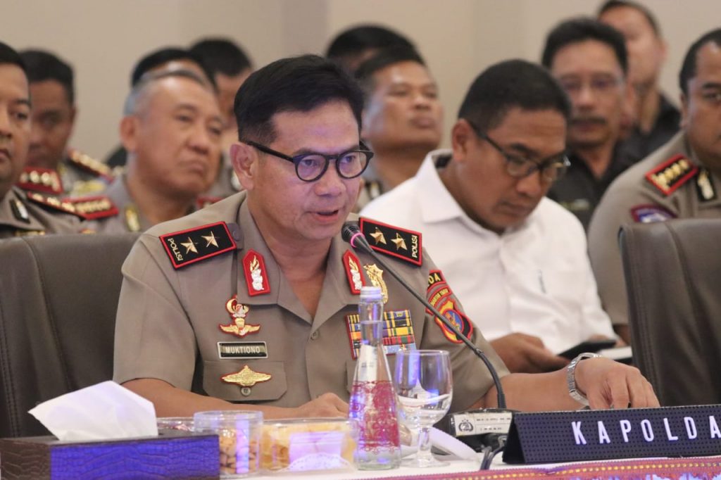 Terima Kunjungan Kerja Komisi III DPR RI, Kapolda Paparkan Kesiapan Polda Kaltim Dalam Pengamanan Pilkada 2020 WhatsApp Image 2020 03 02 at 13.24.01