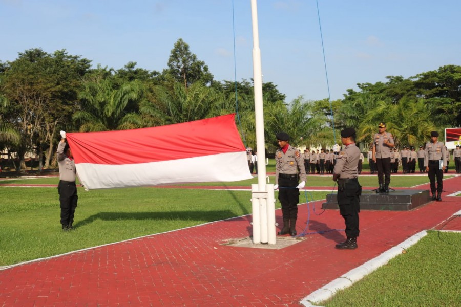 Peringati Hari Kesadaran Nasional, Polres PPU Gelar Upacara Bendera WhatsApp Image 2020 03 16 at 08.40.29