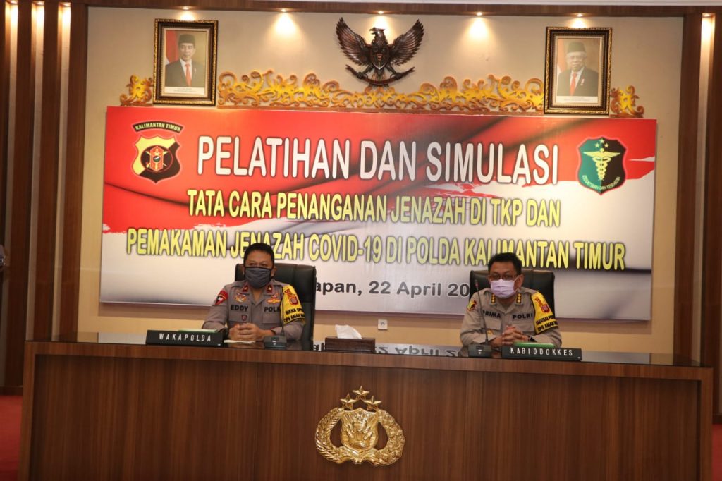 Wakapolda Kaltim Pimpin Langsung Giat Pelatihan Penanganan Jenazah Covid-19 2 4