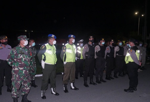 Cegah Penyebaran Covid-19, Polres Bontang Rutin Laksanakan Patroli Gabungan Pembubaran Massa 3 1