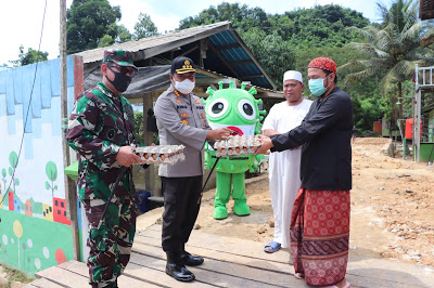 Sinergitas TNI – Polri, Kapolresta Samarinda Bersama Dandim 0901/SMD Salurkan Bantuan Kepada Panti Asuhan dan Pesantren 3 2