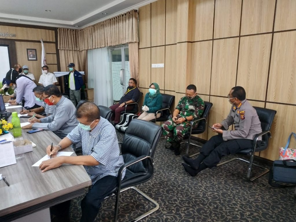 Cegah Corona, Ketua dan Wakil Ketua Gugus Depan Jalani Rapid Test WhatsApp Image 2020 04 11 at 17.54.26
