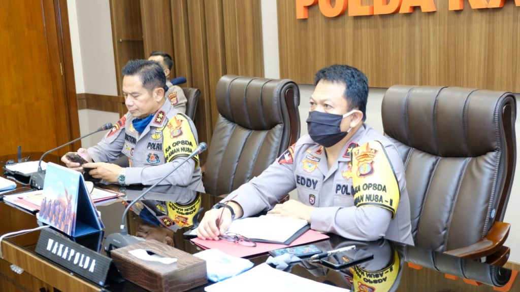 Pimpin Vicon Dengan Polres Jajaran, Kapolda Kaltim Anev Situasi Kamtibmas dan Pelaksanaan Ops Aman Nusa II WhatsApp Image 2020 04 27 at 09.23.01
