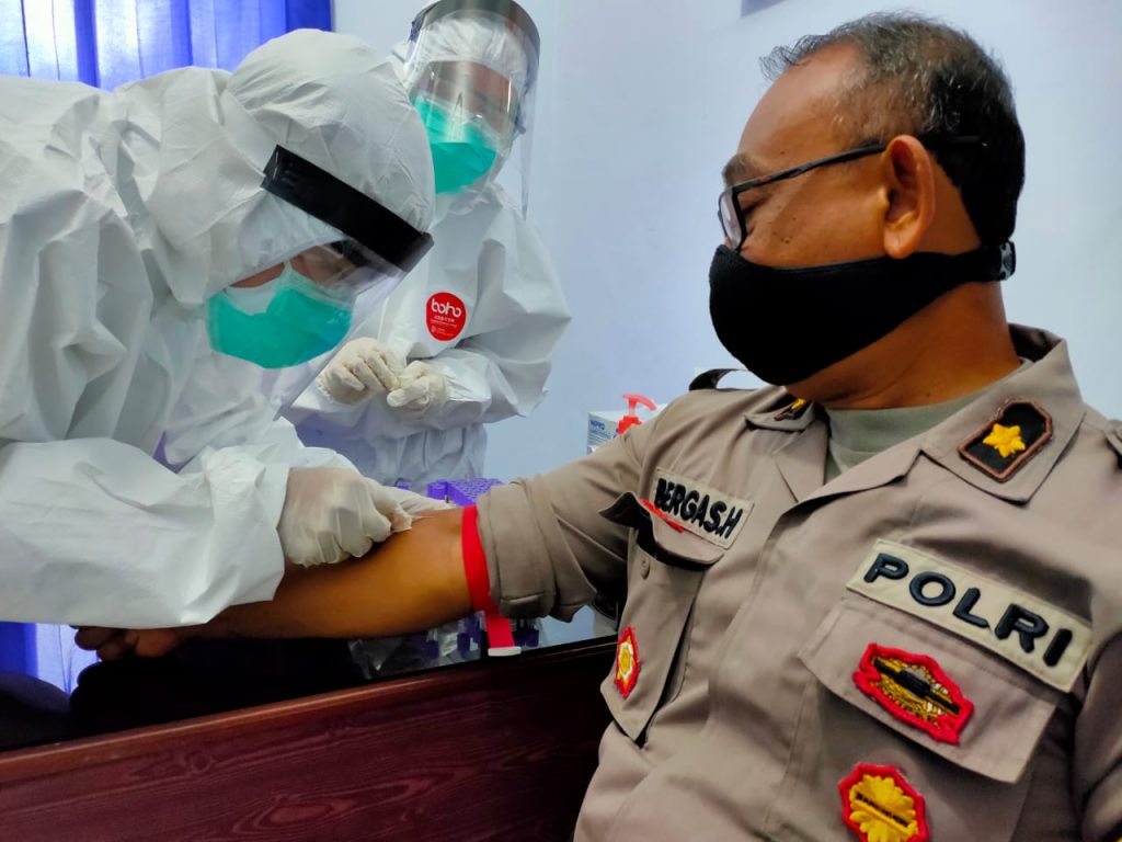 Pastikan Tidak Terpapar Covid-19, Polres Paser Lakukan Rapid Test Kepada Puluhan Personil 1 3