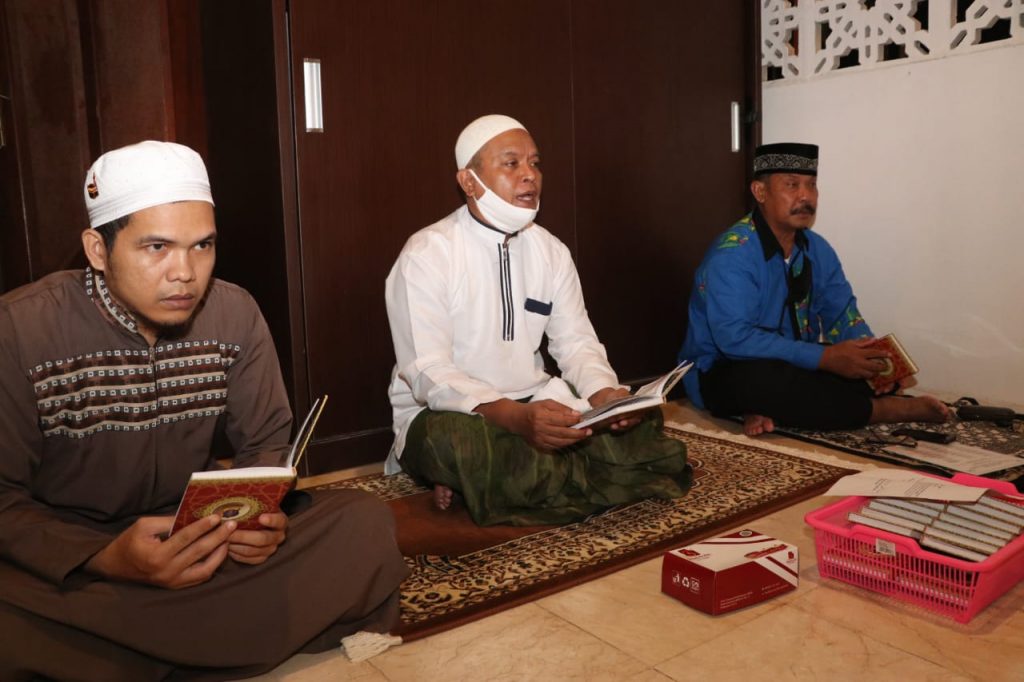 Personil Polda Kaltim Laksanakan Istighosah Do’akan Pandemi Covid-19 Cepat Berlalu 1 5
