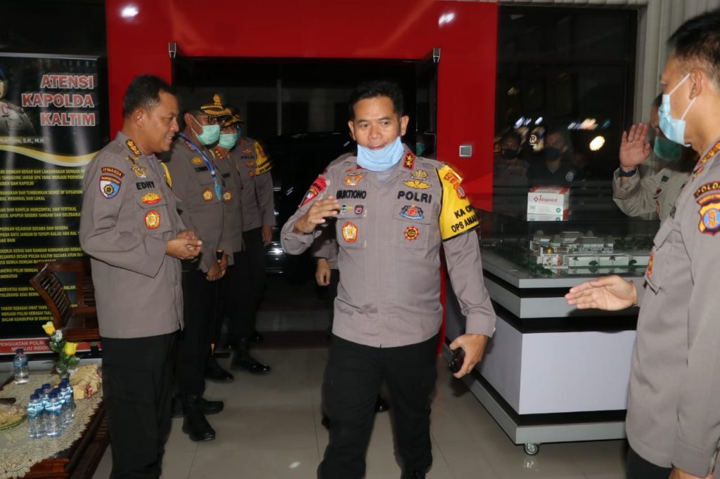 Pastikan Keamanan Malam Takbiran, Polda Kaltim Gelar Apel Pasukan 16 7