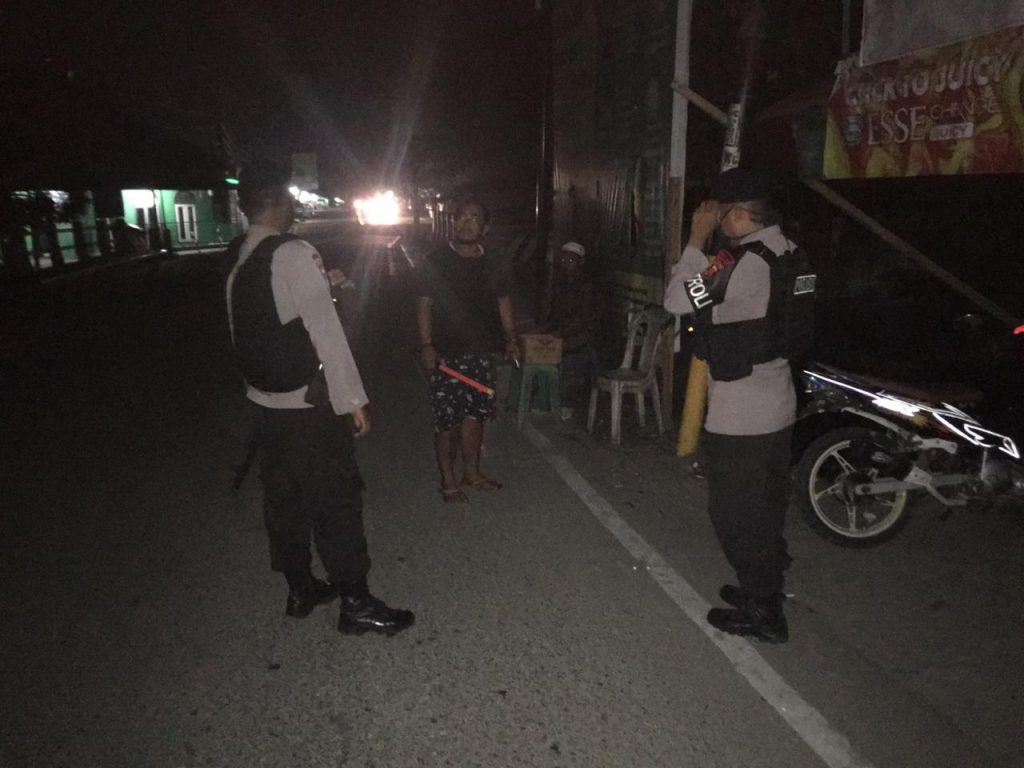 Ditengah Pandemi Covid-19, Tim Patmor Brimob Kaltim Sampaikan Himbauan Kamtibmas Untuk Tidak Berkerumun 5 5