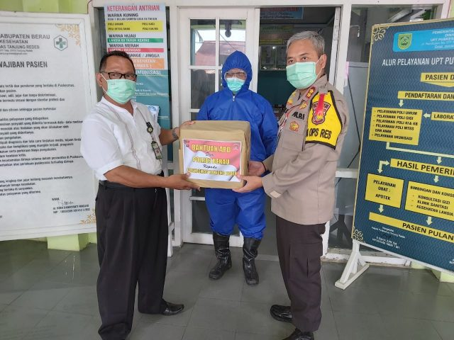 Peduli dan Dukung Tenaga Medis Yang Berjuang Lawan Corona, Kapolres Berau Salurkan Bantuan APD Screenshot 2020 05 01 Tribrata News Polres Berau