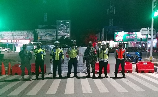 Antisipasi Penyebaran Covid-19, Polres Bontang Perketat Pemeriksaan Dalam Kota WhatsApp Image 2020 05 04 at 17.21.36