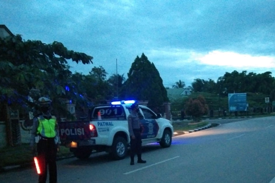 Cegah Aksi Balapan Liar Saat Bulan Ramadhan, Satlantas Polres Paser Rutin Patroli di Waktu Subuh WhatsApp Image 2020 05 17 at 12.06.38
