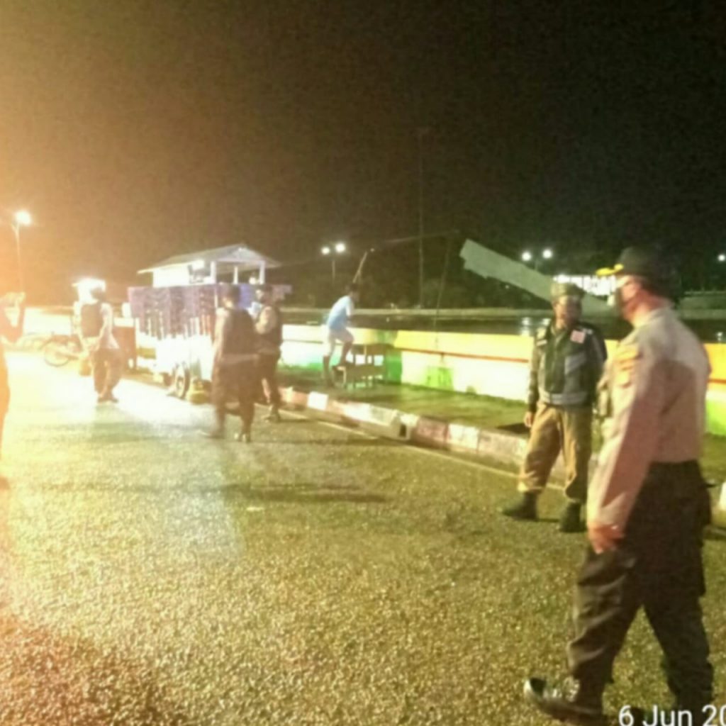 Penerapan New Normal, Polres Paser Gelar Patroli Gabungan Himbau Masyarakat Patuhi Protokol Covid-19 15 2